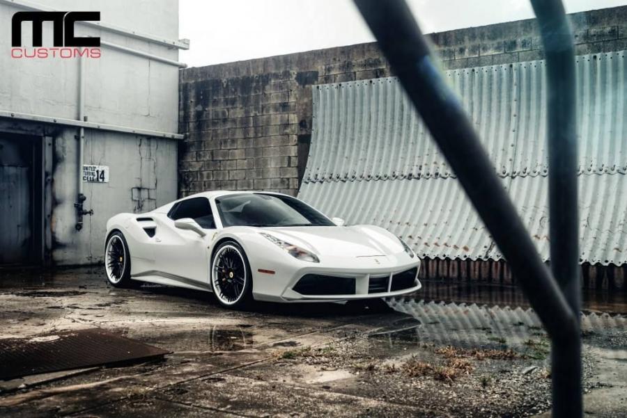  Ferrari 488 Spider by MC Customs 2018 года  (фото 5 из 20)